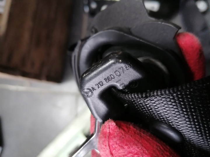 фото №5, Mercedes w212 рестайлинг pas безопасности левый перед правые оригинал