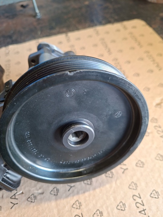 фото №7, Насос гидроусилитель zf mercedes a0064661601