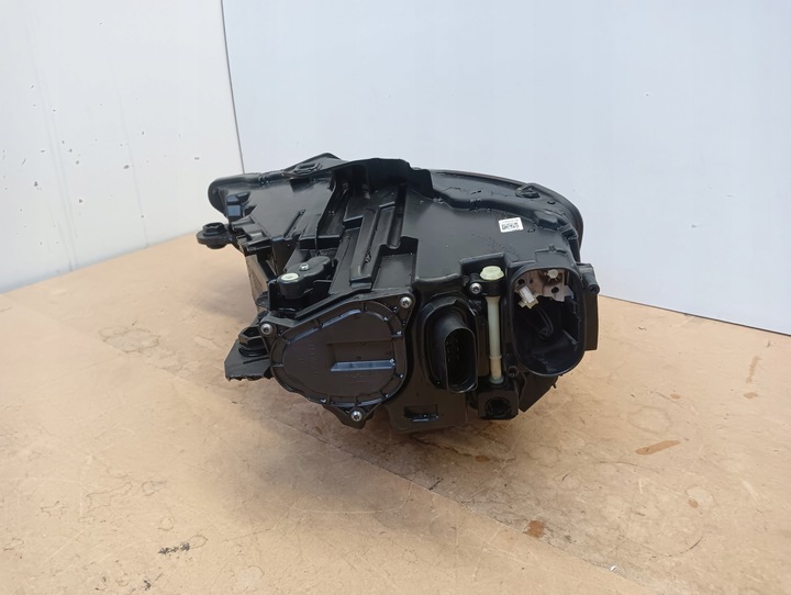 фото №9, Лампа права audi a3 8v0 matrix повний led