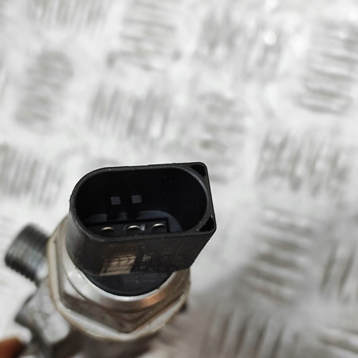 фото №6, Audi a7 s7 4g 2017 левая сторона планка впрыскивающий