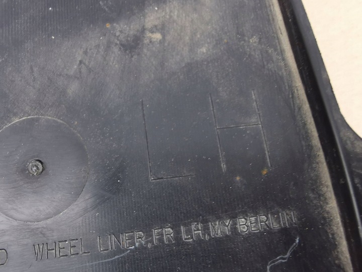 фото №11, Tesla модель y 20- підкрилок передні ліві перед 1744361-00-d