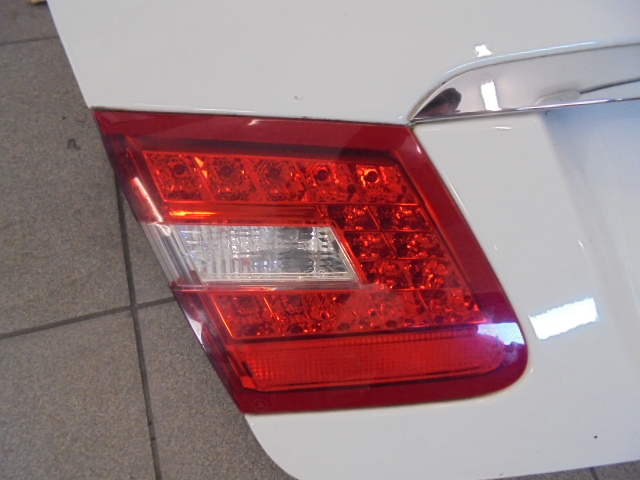 фото №5, Крышка зад комплектная лампы mercedes e-klasa купе w207 цвет 650