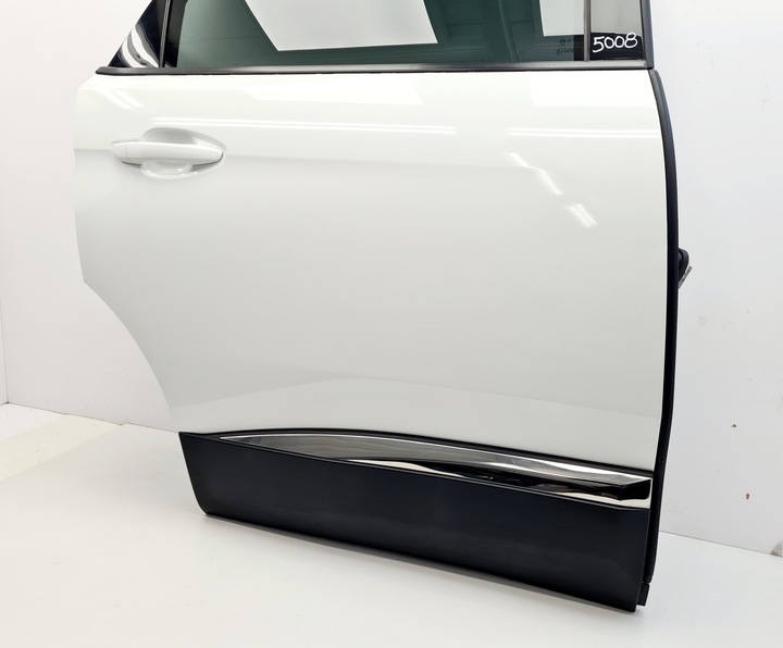 фото №13, Peugeot 5008 ii двері правий зад kwed
