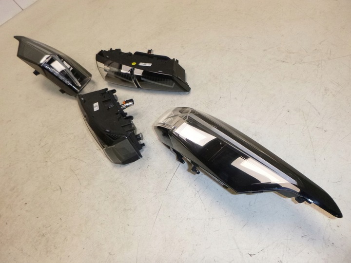 фото №12, Peugeot 308 лампа праві лівий зад лампи повний led