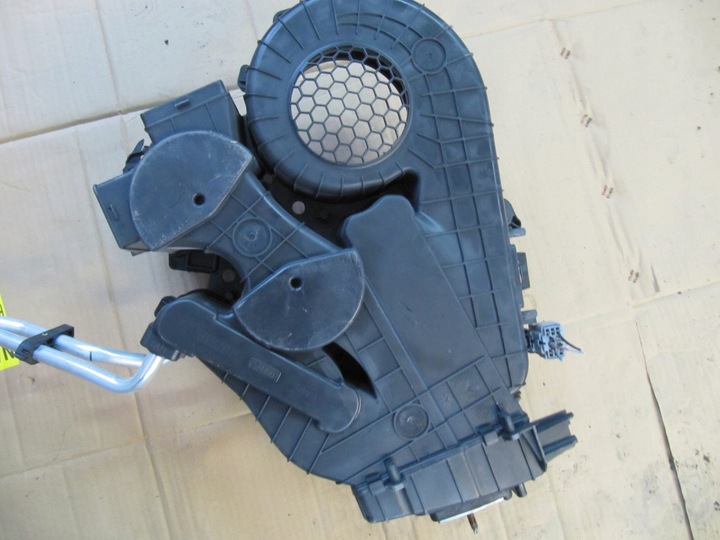 фото №14, Chrysler pacifica 17- отопитель зад задняя 3.6 радиатор w крыло