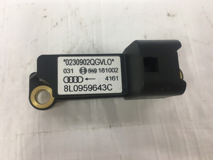 фото №10, Датчик удара боковой audi a3 8l0959643c