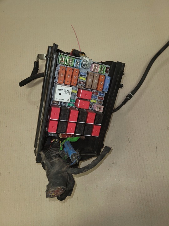 фото №1, Jeep compass ii коробка предохранителей