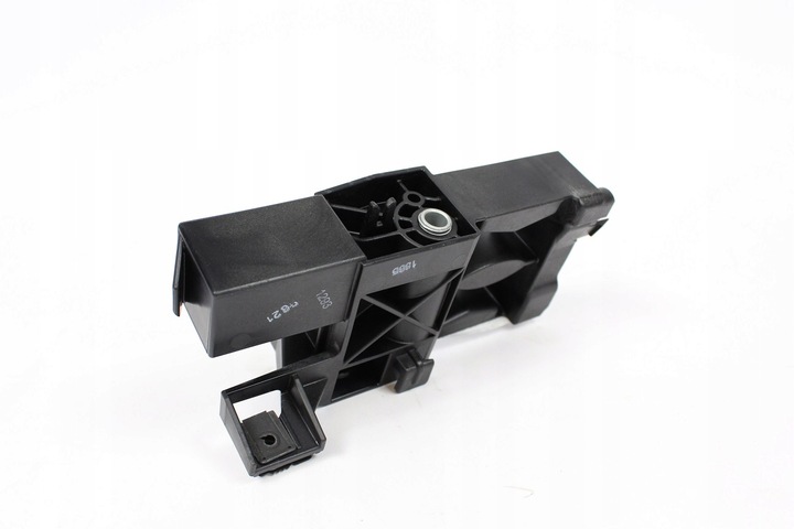 фото №13, Левый крепление ползун кронштейн ремня передней vw arteon 3g8805821