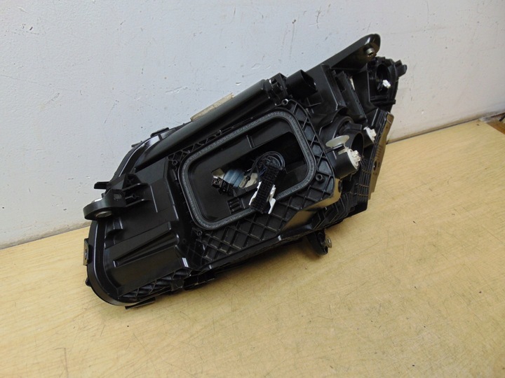 фото №12, Лампа права перед mercedes w205 рестайлінг a2059062206 європа