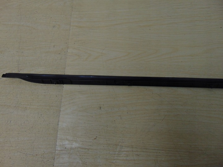 фото №10, Планка бокова накладка ліва перед mercedes w213