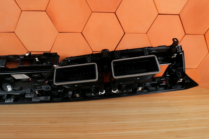 фото №9, Bmw g60 g61 планки dekor панели консоли подсвечиваемый dark графит 9640032