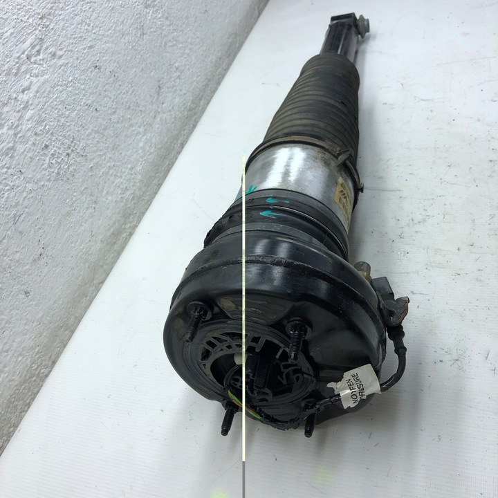 фото №1, Audi a8 d4 s8 рестайлінг амортизатор лівий зад