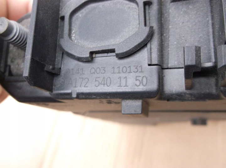 фото №5, Mercedes slk w172 коробка предохранителей