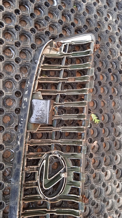 фото №7, Lexus gs 300 gs300 mk2 рестайлінг 00-05 решітка радіатора решітка