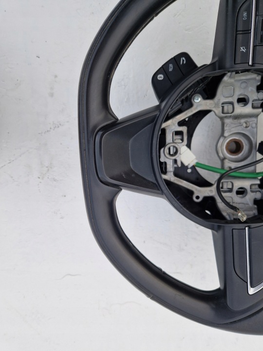 фото №5, Руль кожаный кожа suzuki swift mk8