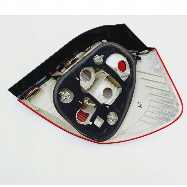 фото №10, Лампа левый зад w крыло bmw 1 e81 e87 63216924501 nr437