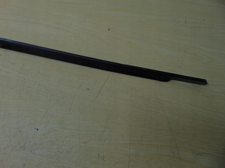 фото №11, Планка бокова накладка ліва перед mercedes w213