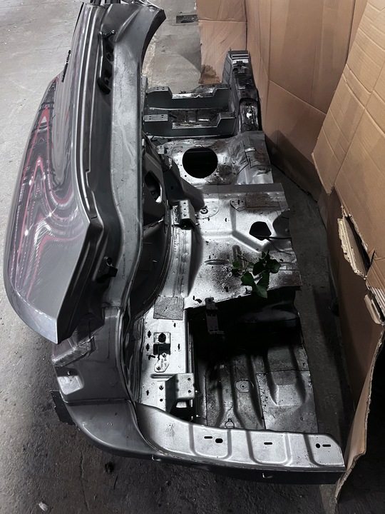 фото №13, Maserati levante m161 ліва задня чверть крило з стійкою b 672/b