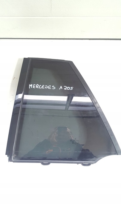 фото №1, Mercedes w205 c класс a2057300255 стекло левый зад