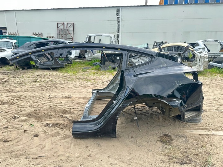 фото №13, 2023 tesla модель 3 зад кузов
