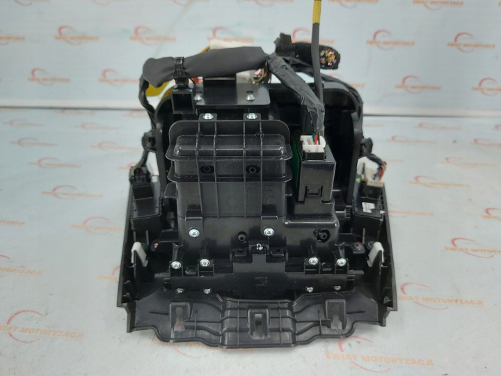 фото №5, Hyundai i40 блакитний 13r бардачок середній 84635-3z600