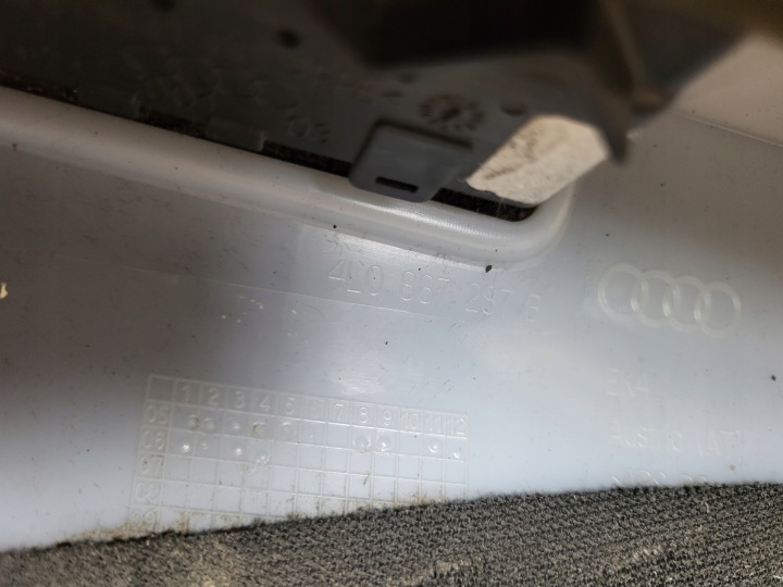 фото №12, Захист обшивка стійка c ліва решітка audi q7 4l sline чорна 4l0819209 oem номер