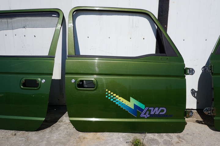 фото №1, Kia ретона дверь правые 01r