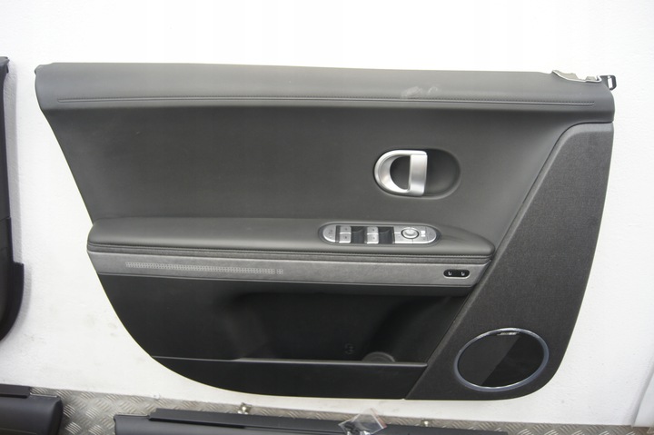 фото №12, Сидіння диван оббивка обшивки ioniq 5 електрик