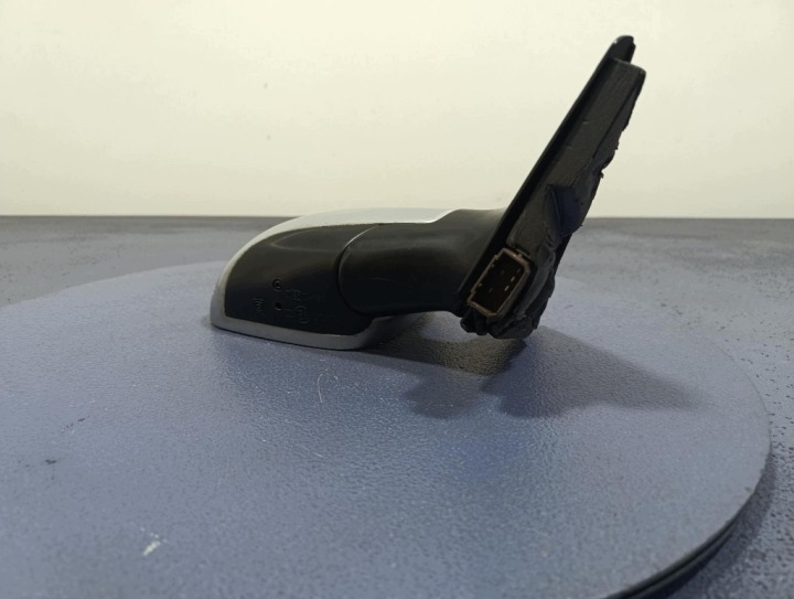 фото №6, Audi a6 c4 94-97 sedan зеркало правое 5 pin ly7m