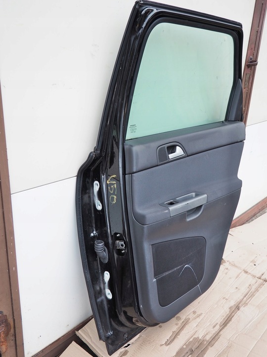 фото №7, Volvo v50 стекло боковая дверь правый зад задняя правая оригинал