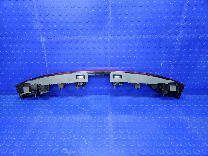 фото №7, Audi q8 e-tron sportback накладка фара задняя led зад европа 4ke945095g