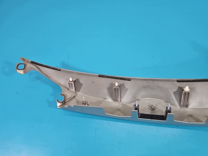 фото №10, Накладка молдинг кришки зад 76801-42220 toyota rav4 iv колір 1f7