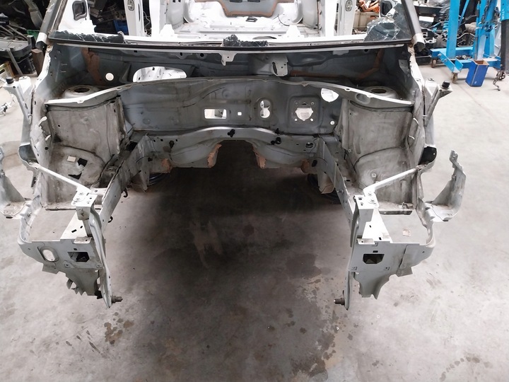 фото №1, Чверть перед права ліва лонжерон citroen c3 iii aircross рестайлінг 23r