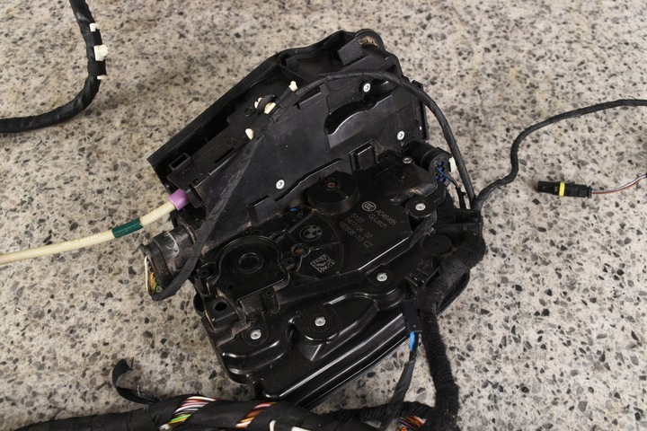 фото №11, Bmw 7 g11 g12 замок двері замки доводчик soft close softclose sca