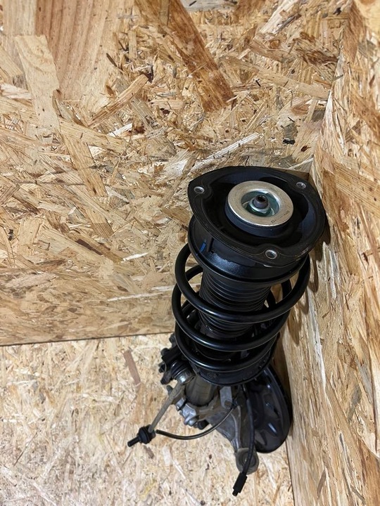 фото №15, Подвешивание поворотный кулак правая амортизатор q3 83a 5q0407258c 5qf413031bf 22r