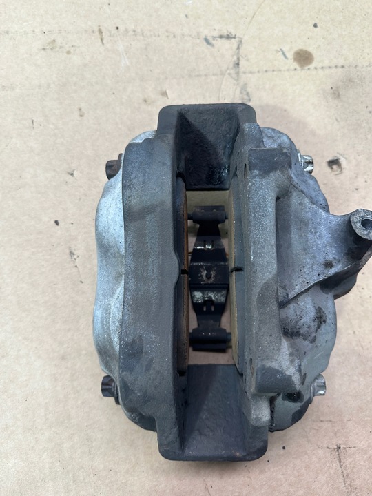 фото №9, Суппорт тормозной правые перед, правые переднее mercedes cls w218 344mm