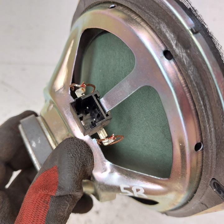 фото №7, Chrysler pacifica динамик дверь правых 05091019ab