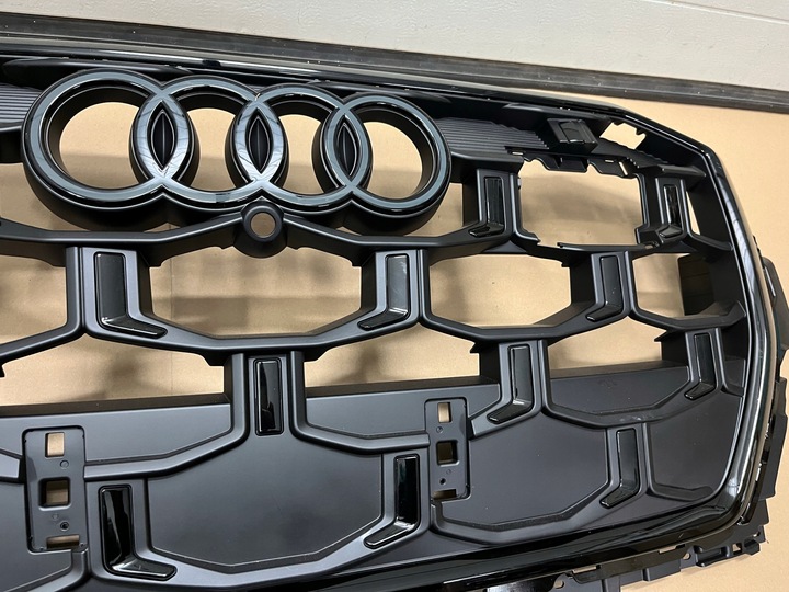 фото №8, Решётка радиатора audi q7 4m0 рестайлинг 2024 4m0853651bd решётка audi q7 ii рестайлинг бренд