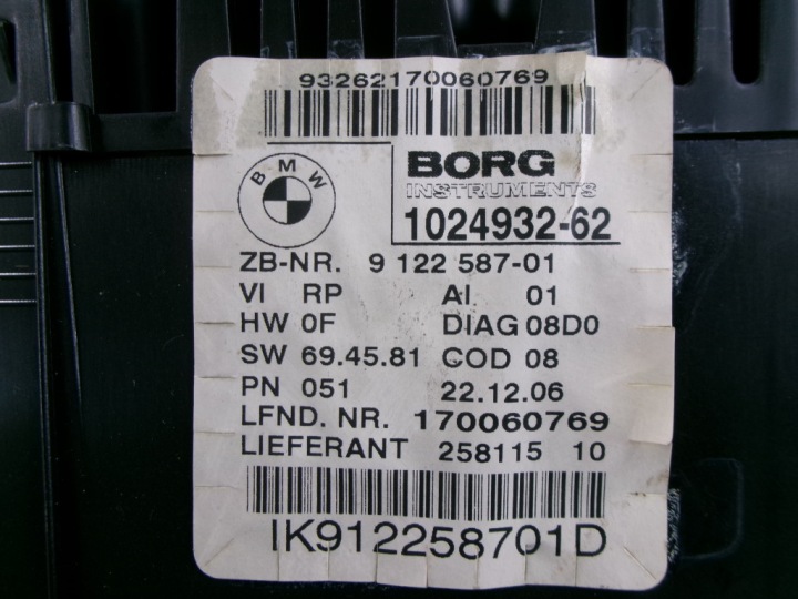 фото №5, Bmw seria 1 e87 118i спидометр 9122587 170tys km