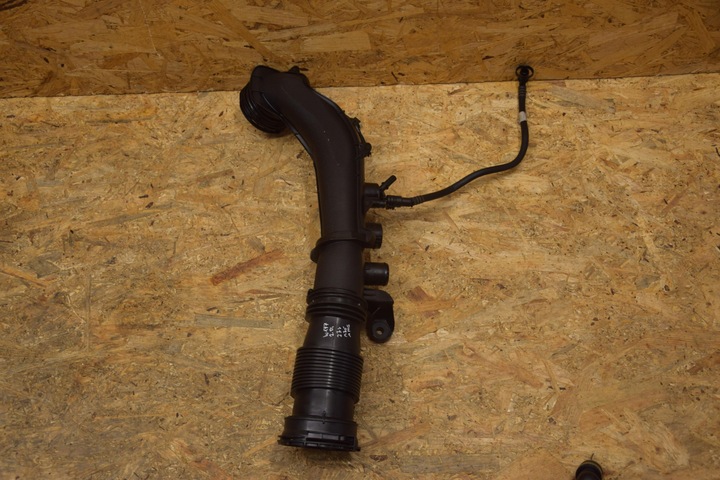 фото №12, Труба шланг воздуха mercedes a-klasa w177 2.0i a35 amg 23r a2600904000