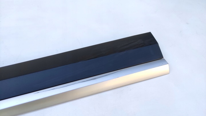 фото №5, Mg zs suv 17- планка двері праві перед передня le-c76