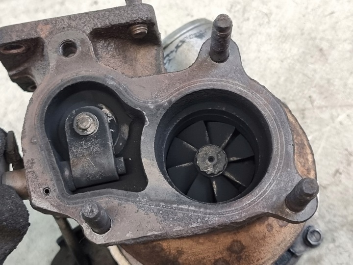 фото №12, Turbosprężarka oem номер 35242096f chrysler grand voyager iv 2.5 crd 01r