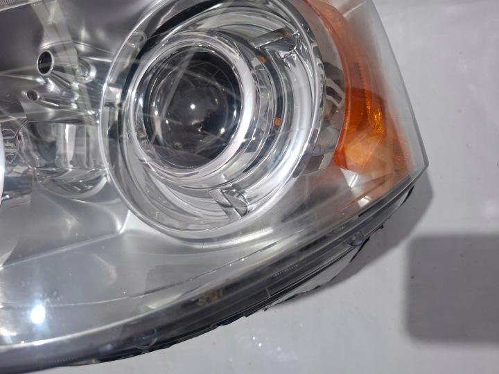 фото №10, Chrysler voyager 5 v рестайлинг фара ксенон левое левая сторона 05113339ad