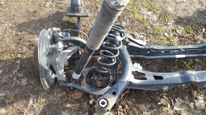 фото №5, Підвішування задні vw passat b8 2016