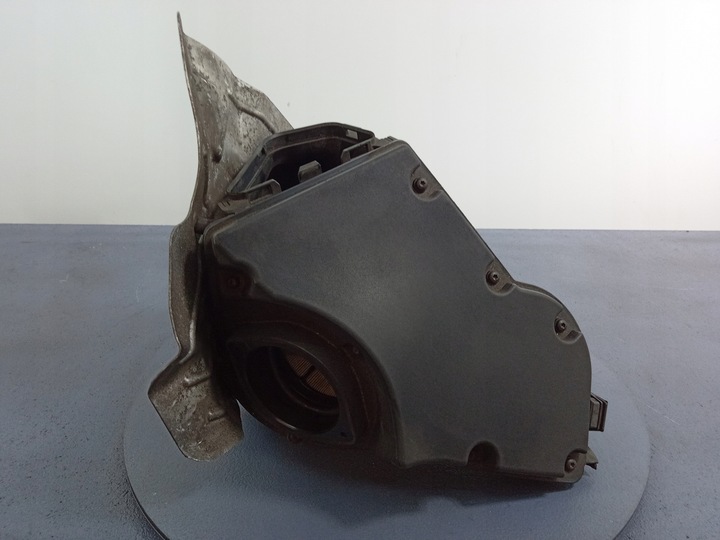 фото №1, A4 b8 2.0 tdi корпус фильтра воздуха 8k0133835cd