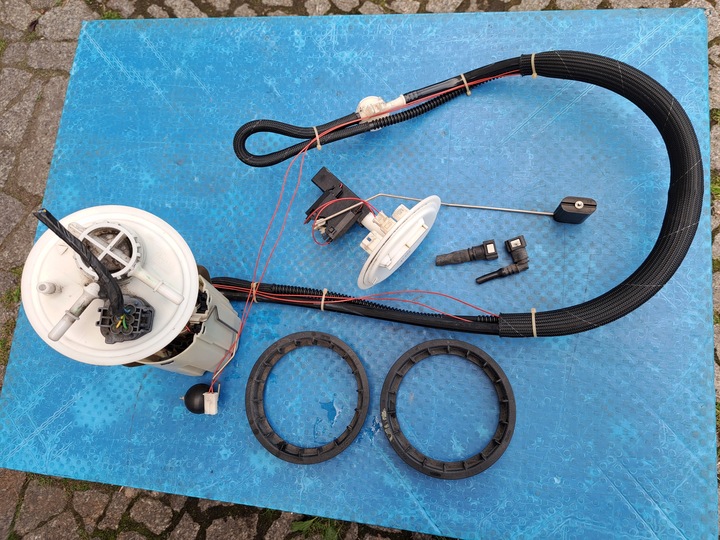 фото №1, Volvo xc90 i s60 i v70 ii 02- насос пального поплавок 2.5t 2.9 2.4 0580313115