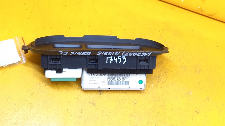 фото №10, Дисплей часов megane scenic i p8200142416