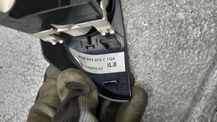 фото №5, Панель воздуховод vw polo iv 03r 1.2b hb