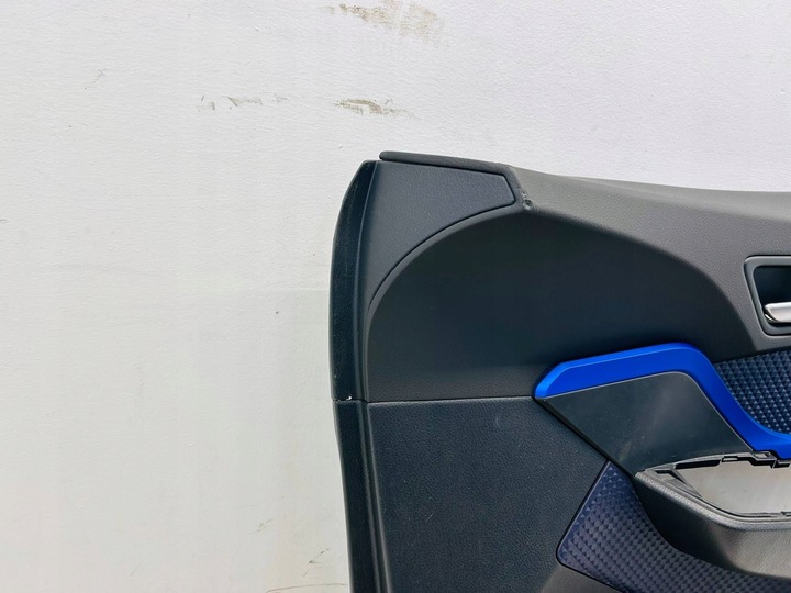 фото №2, C-hr chr i боковина обивка дверь передних левых левый перед фиолетовый led