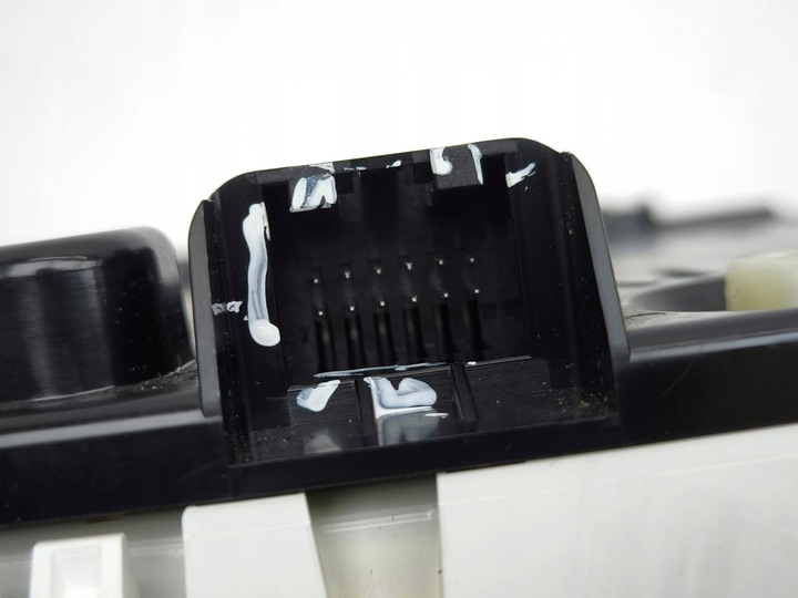 фото №9, Porsche cayenne 92a лампа потолочная 2011 7pp959551dl